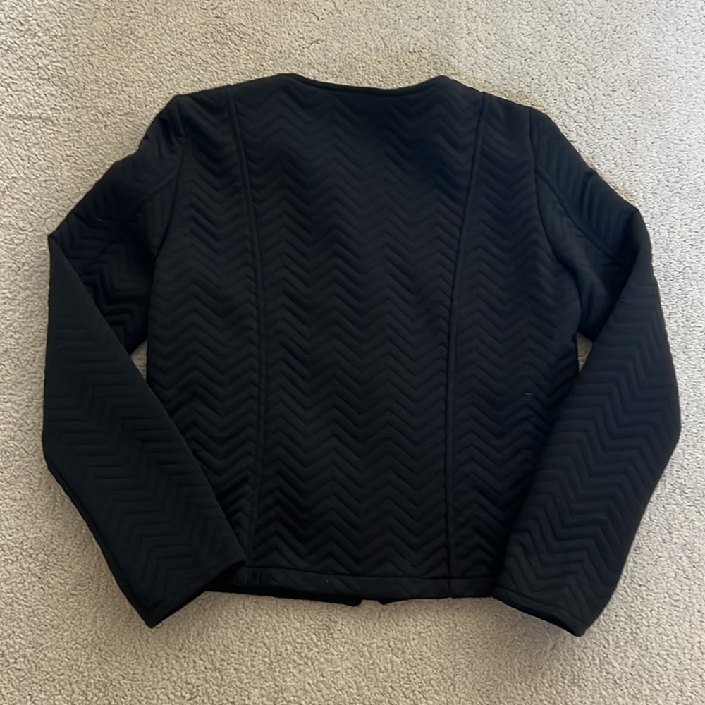 NWT H&M black herringbone chevron quilted look zip up jacket w/ pockets - Picture 4 of 7